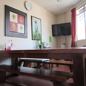 Sensi Backpackers Hostel